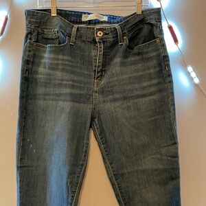 Levi’s boyfriend jeans